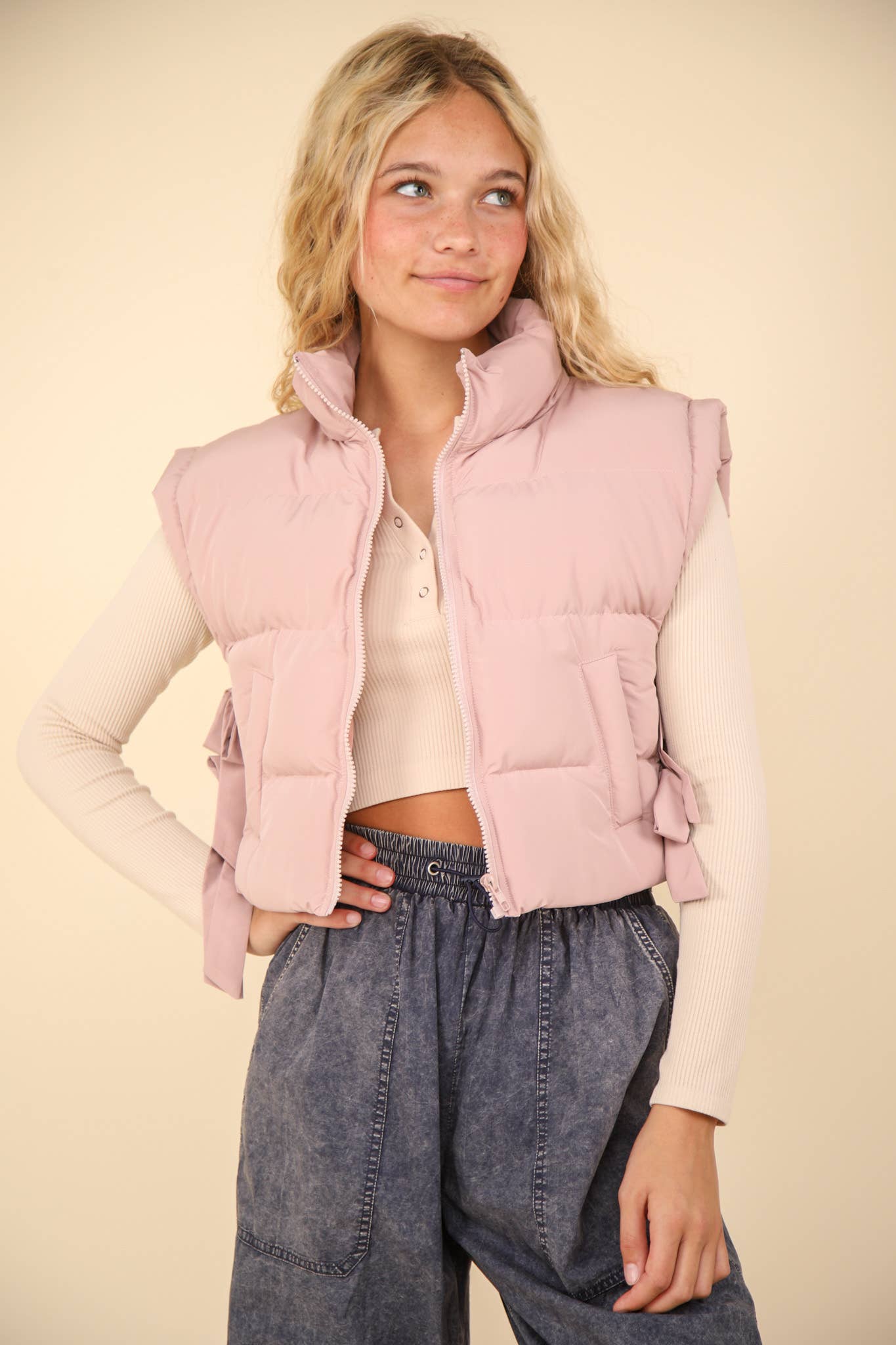 Side Bow Crop Puffer Vest