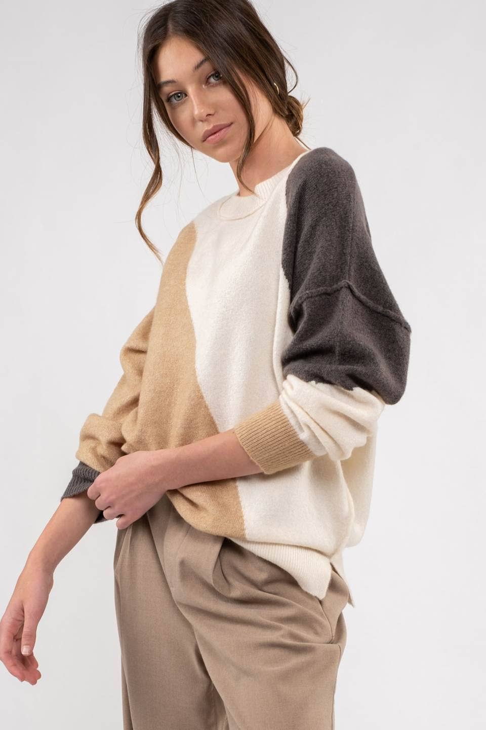 COLORBLOCK KNIT SWEATER