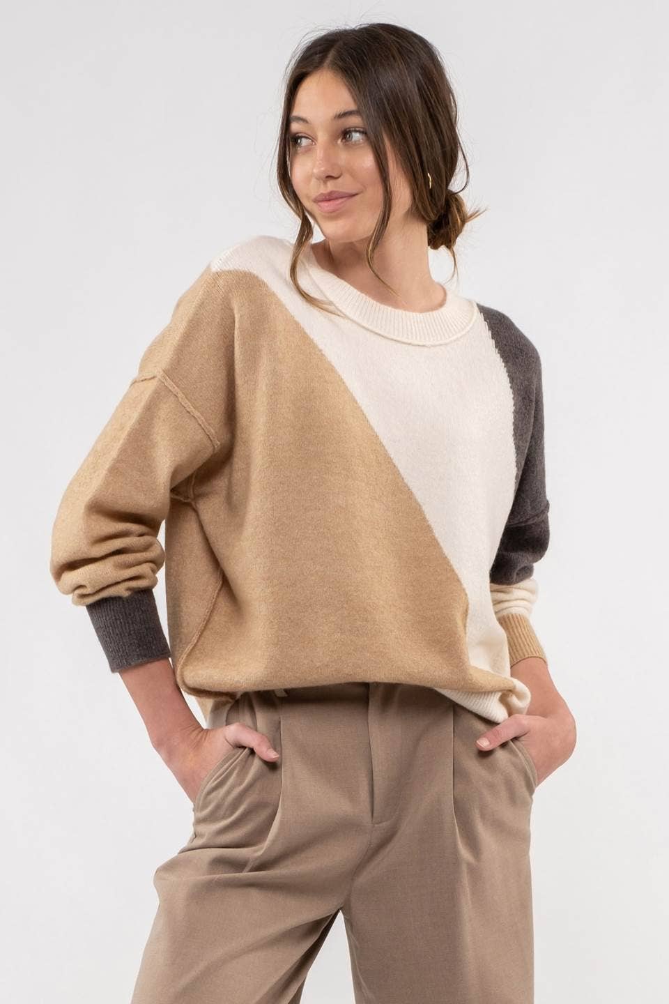 COLORBLOCK KNIT SWEATER