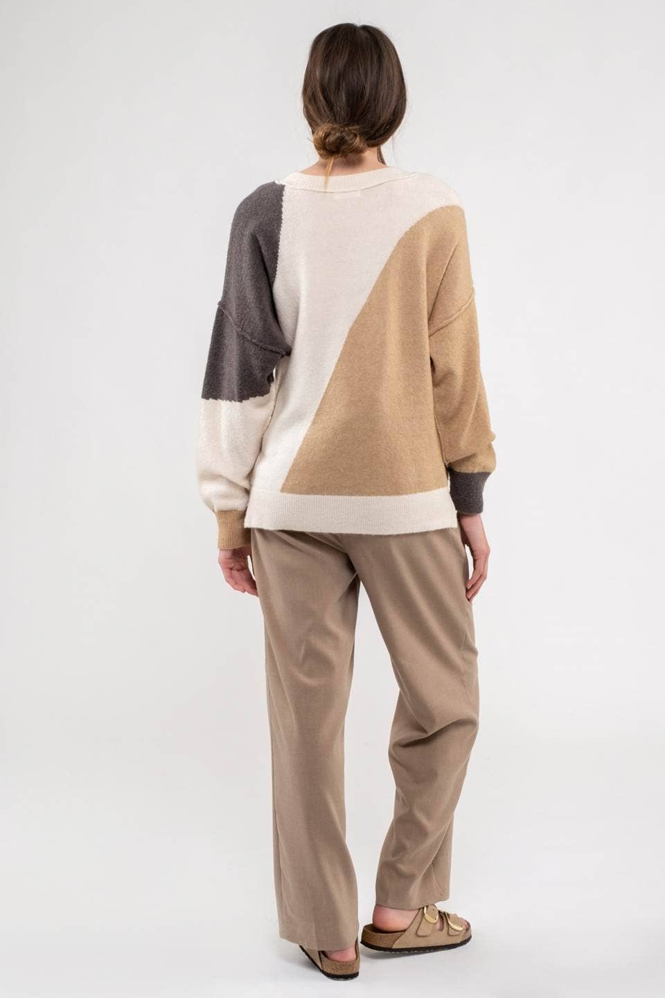 COLORBLOCK KNIT SWEATER