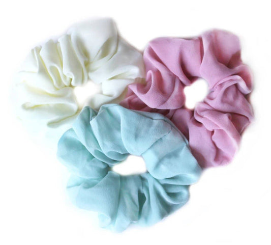 Fresh Feels Scrunchie