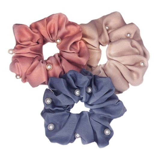 Pearl Scrunchie