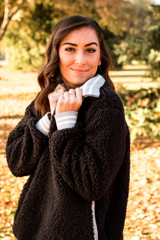 Vintage Sherpa Pullover- Black